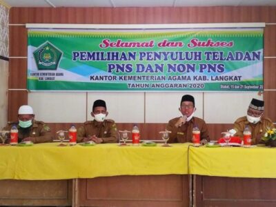 Kepala Kantor Kementerian Agama Kabupaten Langkat Membuka Acara Pemilihan Penyuluh Teladan PNS dan Non PNS di Aula Kantor Kemenag Langkat