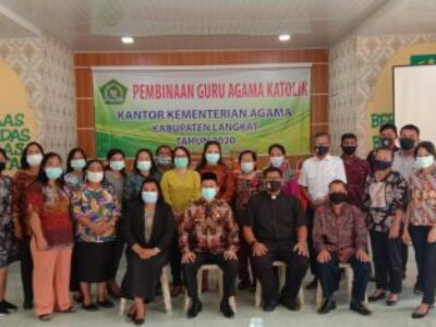 Kakan Kemenag Kab. Langkat Resmikan Kegiatan Pembinaan Guru Agama Katolik