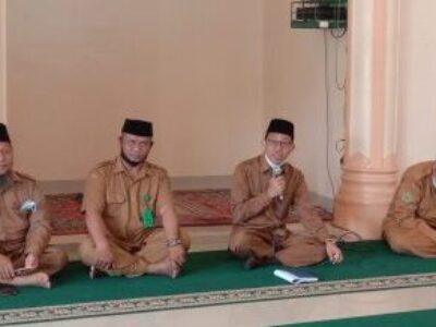 Kakan Kemenag Langkat Beri Pembinaan dan Ajak Penyuluh Agama Islam Sosialisasikan Prokes 5M