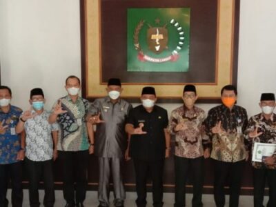 Kakan Kemenag Langkat Audiensi ke Bupati Langkat terkait SE Menag No. 15 Tahun 2021