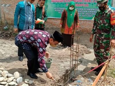 Kakan Kemenag Langkat beri sambutan  dan Peletakan Batu Pertama  Pembangunan RKB MAN 3 Langkat Plus Keterampilan