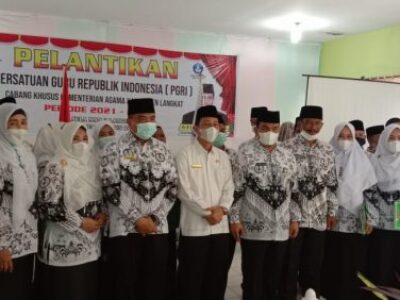 Kakan Kemenag Langkat hadiri Pelantikan PGRI Kemenag Langkat Masa bhakti 2021-2025