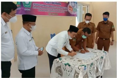 You are currently viewing Kemenag Langkat Lakukan Penandatanganan Perjanjian Kerja Sama Dengan Disdukcatpil Langkat