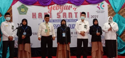 You are currently viewing Kakan Kemenag Langkat Tinjau Perlombaan Cabang Syarhil Qur’an HSN 2021