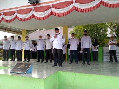 Kamad Luncurkan Program Baru Madrasah Pada Apel Pagi Di MAN 3 Langkat