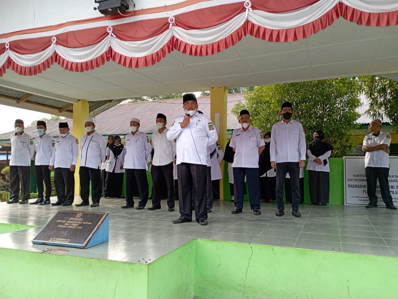 You are currently viewing Kamad Luncurkan Program Baru Madrasah Pada Apel Pagi Di MAN 3 Langkat