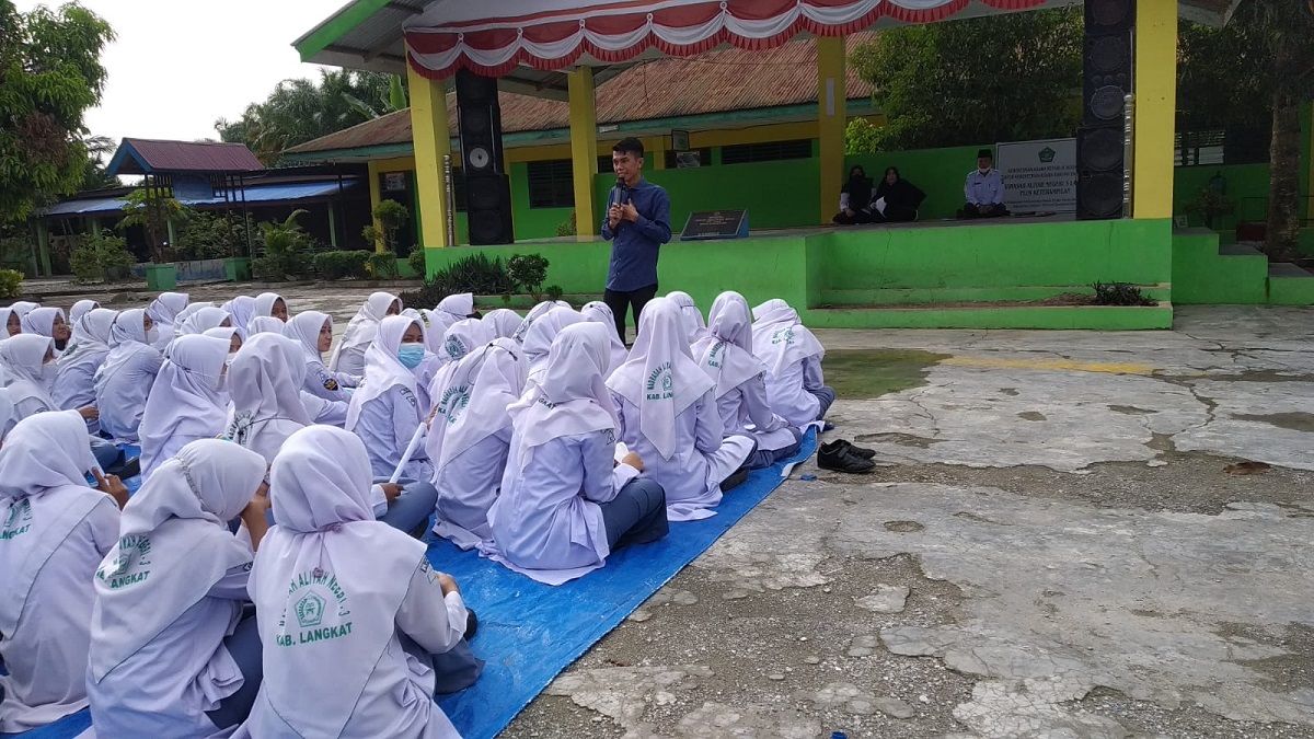 You are currently viewing Sosialisasi Study Tour Go To Campus Jelajahi 4 PTN Aceh di MAN 3 Langkat