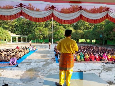 Kamad Evaluasi Kegiatan Pagi Madrasah Yang Berjalan Di MAN 3 Langkat