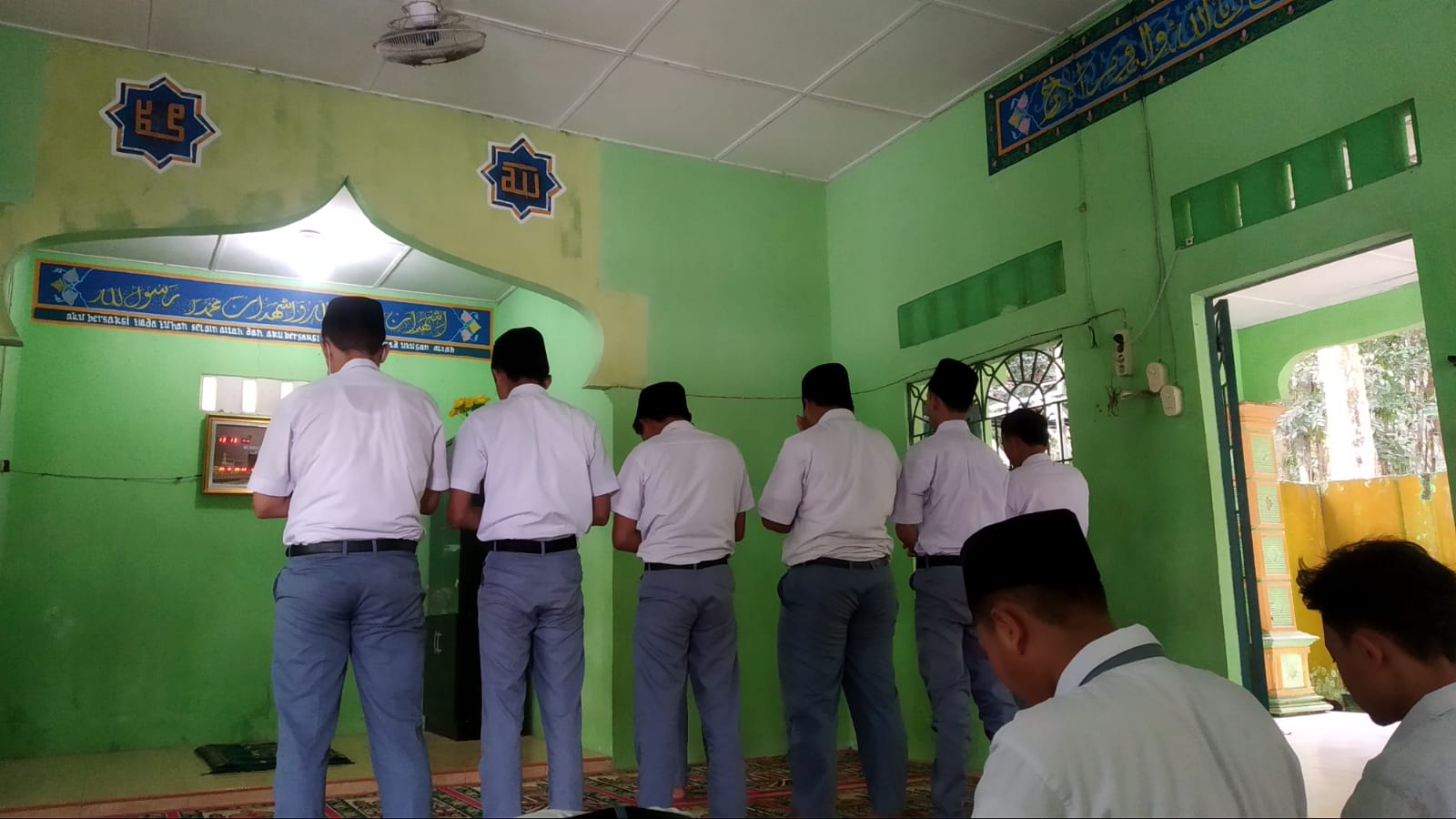 You are currently viewing Kuatkan Mental dan Spiritual, MAN 3 Langkat Rutinkan Sholat Dhuha