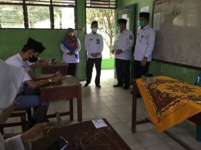 Kepala MAN 3 Langkat Dampingi Kabag TU Kanwil Kemenag Sumut Monitoring Pelaksanaan UM