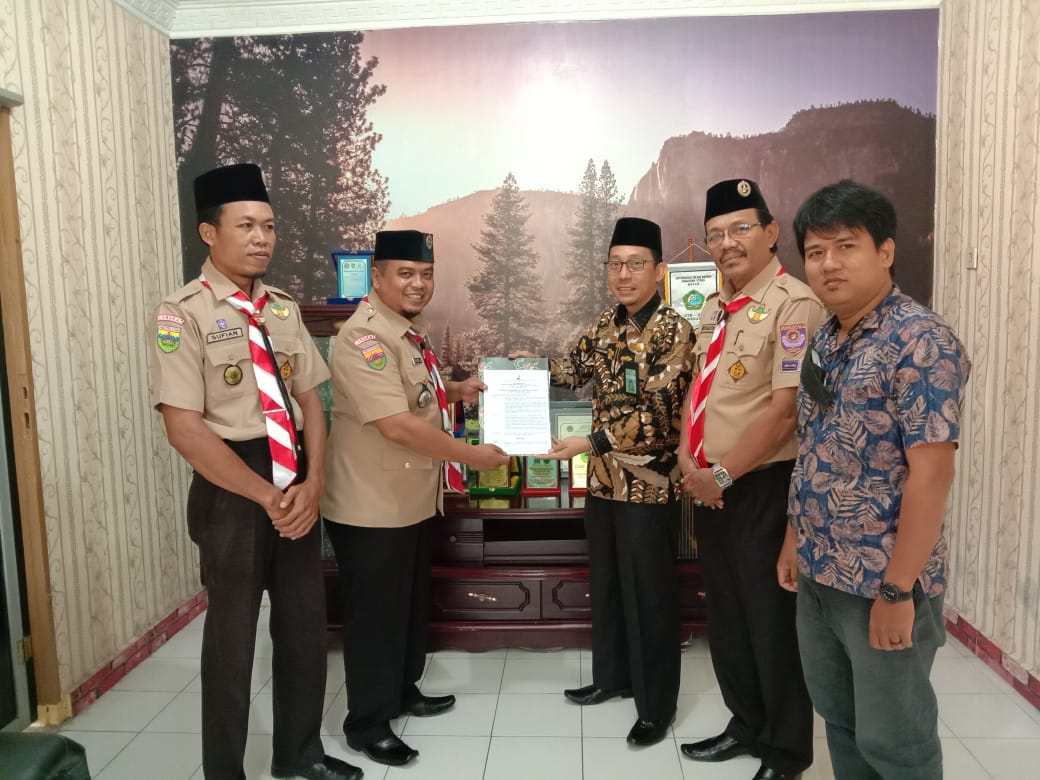 You are currently viewing Kakan Kemenag Langkat Terima Audiensi Pengurus Kwarcab Langkat