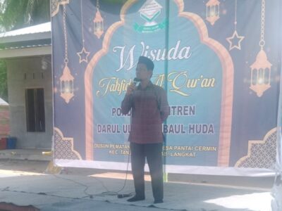 Kasi PD Pontren Kemenag Langkat Hadiri Wisuda Tahfizul Qur’an Pontren Salafiyah Darul Ulum Manbaul Huda