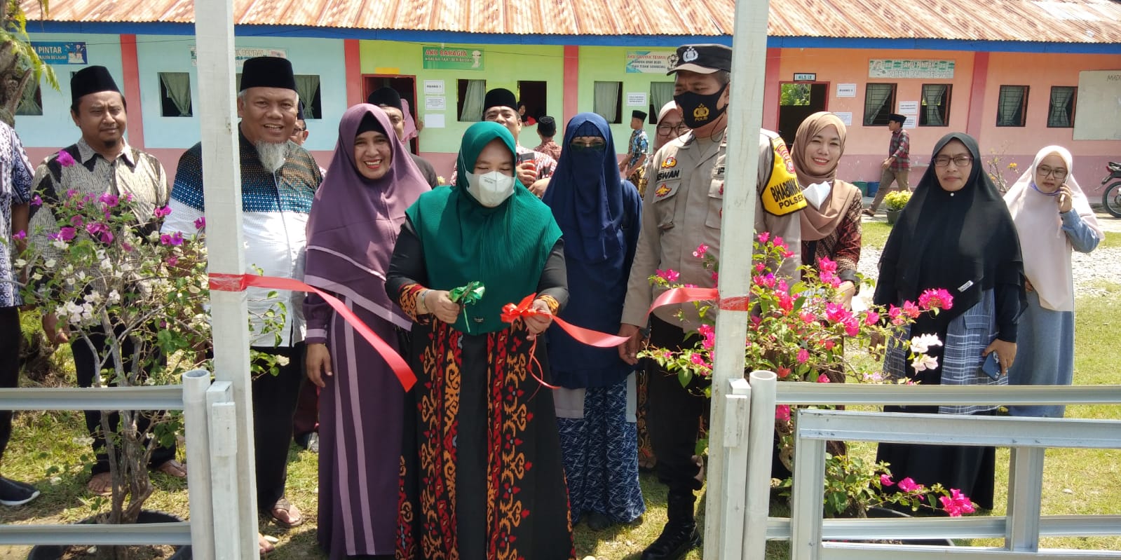 You are currently viewing Wakili Kepala Kantor, Kasi Penmad Resmikan Ruang Baca/Tahfidz di Yayasan Al-Hidayah.