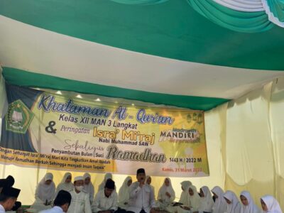 Khataman Al-Qur’an dan Tasyakuran Siswa Kelas XII MAN 3 Langkat Tahun 2022 Berlangsung Khidmat