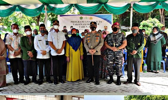 You are currently viewing Giat Kolaborasi Kemenag Kab. Langkat bersama Polres Langkat dan PCNU Langkat Gelar vaksinasi booster serentak