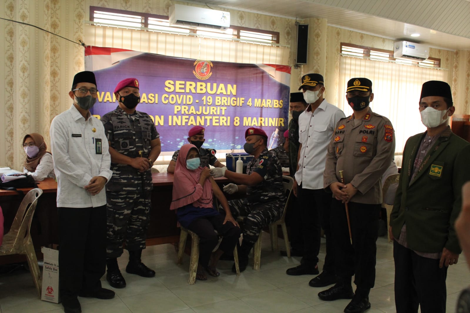 You are currently viewing Percepat Vaksinasi ,Kemenag Langkat Bersama Polres Langkat dan PCNU Langkat Gelar Vaksinasi Booster