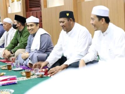 Kakan Kemenag Langkat Bersama Unsur Forkopimda Langkat Silaturahmi ke Tuan Guru Babussalam