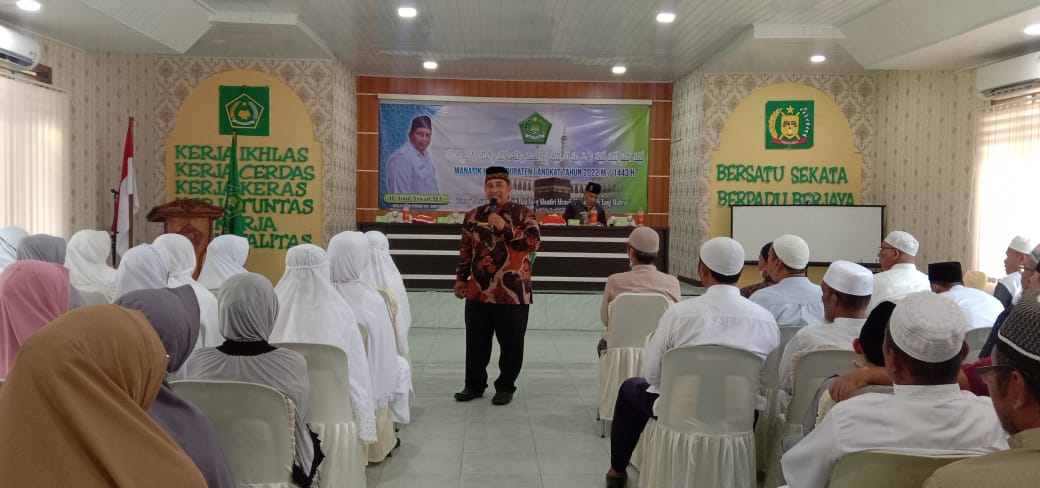 You are currently viewing Gelar Manasik Haji, Kakan Kemenag Langkat Jadi Pemateri