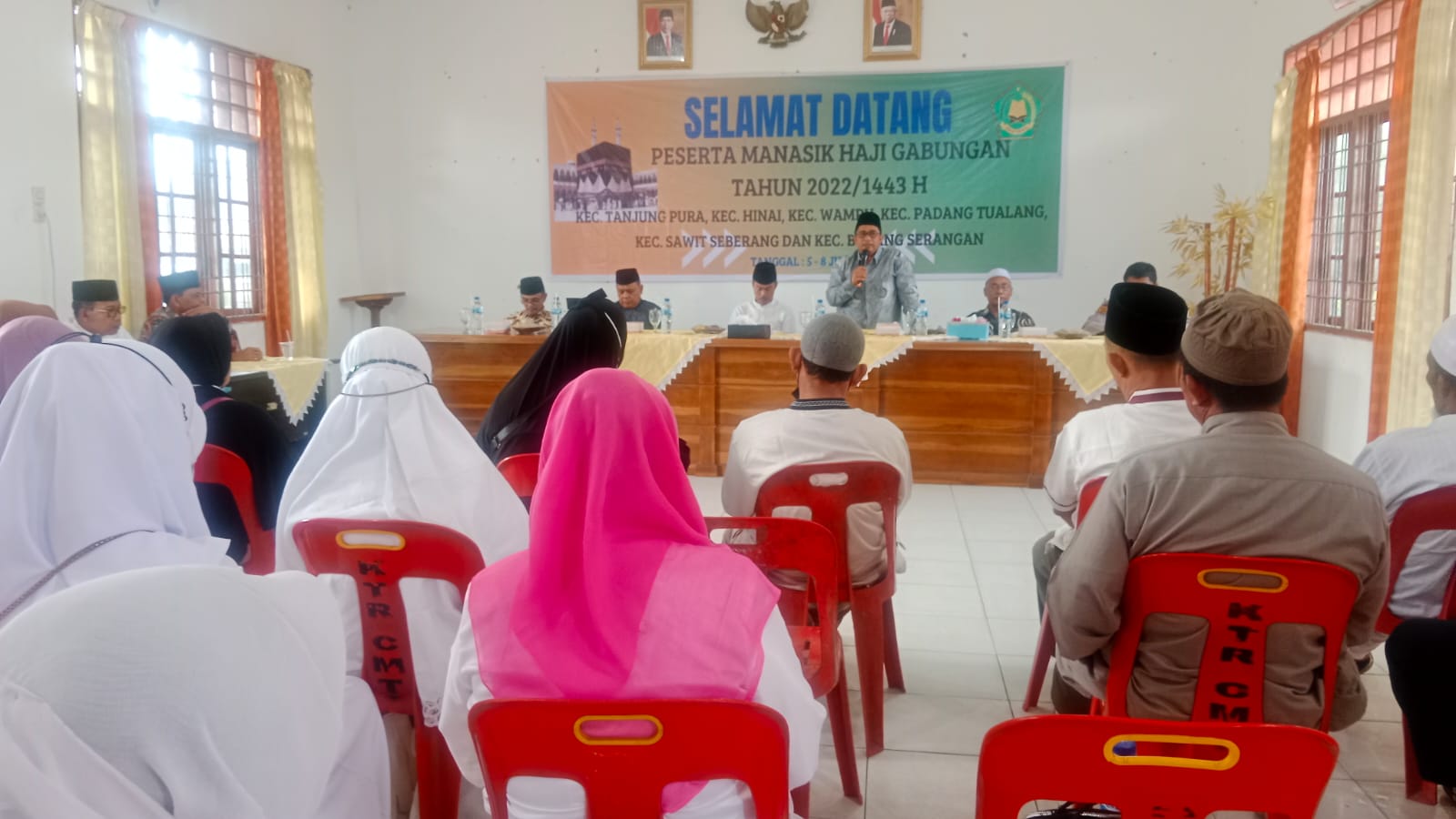 You are currently viewing Buka Manasik Haji Wilayah Kecamatan, Kakan Kemenag Langkat : Jamaah Calon Haji Agar Menjaga Kesehatan