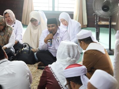 Kakan Kemenag Langkat Beserta Pejabat Dijajarannya Bersilaturrahim Dengan Tuan Guru Babussalam