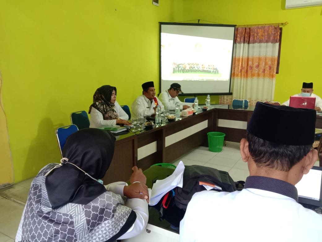 You are currently viewing Hadiri Pemilihan Pokjawas Madrasah, Kakan Kemenag Langkat : Pokjawas Harus Bangun Komitmen dan Kebersamaan