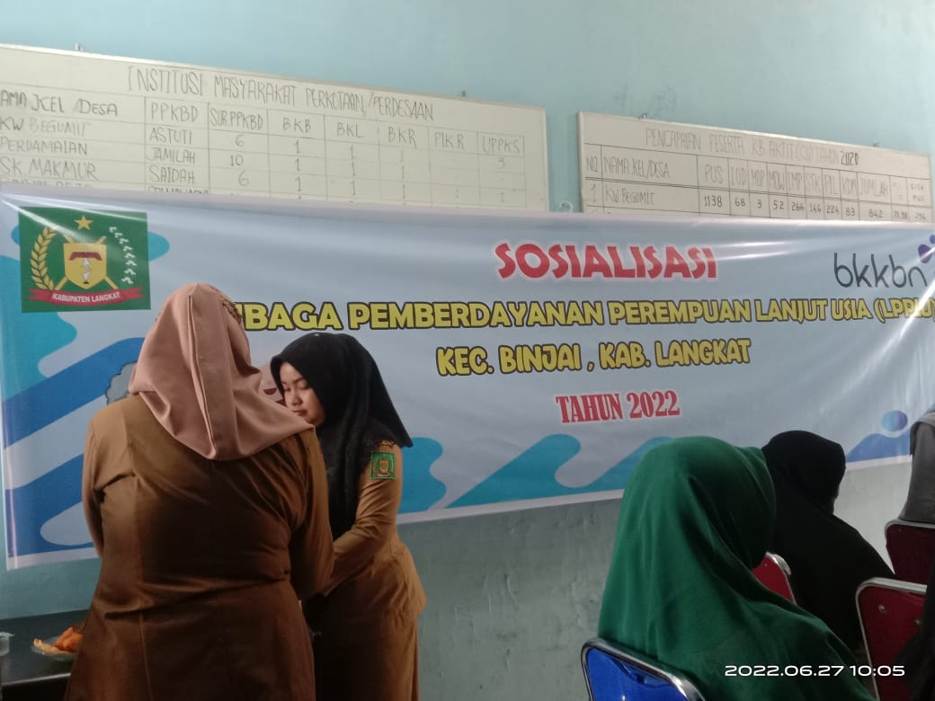 You are currently viewing Staf Bimas Islam Kemenag Langkat, Hadiri dan Narasumber Pembinaan Keagamaan pada Lansia