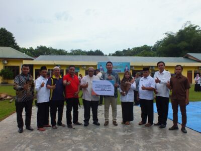 Kakan Kemenag Langkat Terima Hewan Kurban BSI Stabat