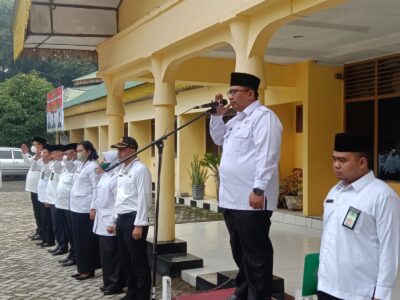 Pembina Apel Gabungan, Kakan Kemenag Langkat Ajak ASN Untuk Tingkatkan Disiplin Kinerja dan Inovasi