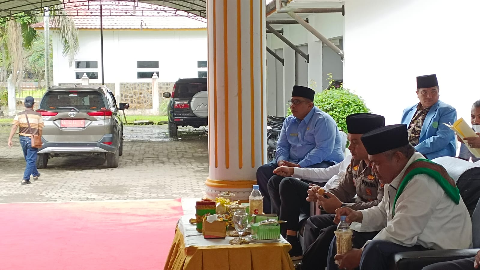 You are currently viewing Kakan Kemenag Langkat Hadiri Peringatan Tahun Baru Muharram 1444 H dan Tepung Tawar Haji