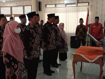 Kakan Kemenag Langkat Kukuhkan Pokjawas Madrasah Periode 2022-2026