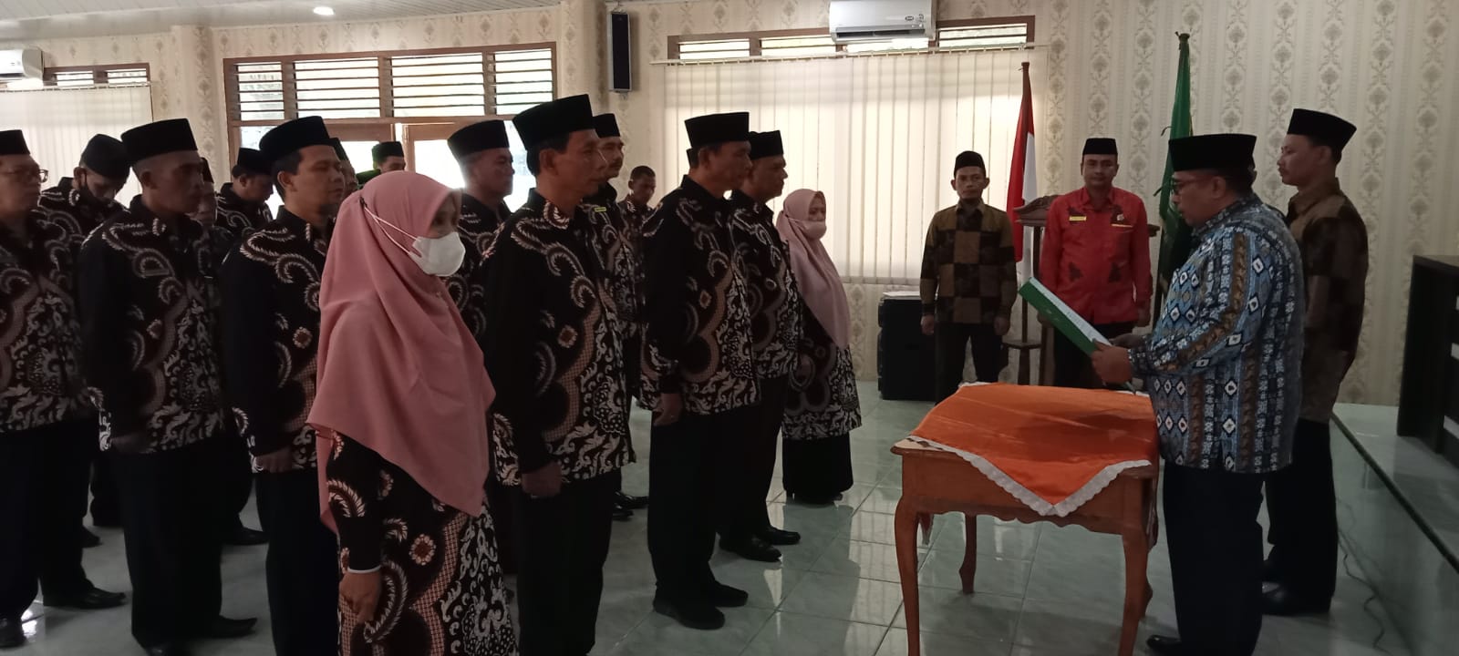 You are currently viewing Kakan Kemenag Langkat Kukuhkan Pokjawas Madrasah Periode 2022-2026