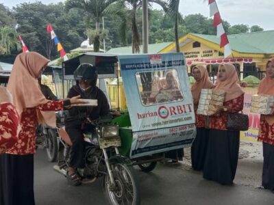 DWP Kemenag Langkat Berbagi Makanan di Jumat Berkah