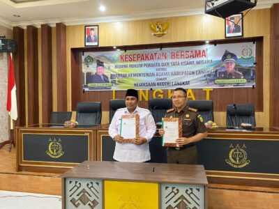 Wujudkan Sinergitas, Kemenag Langkat dan Kajari Langkat Lakukan Penandatanganan MoU