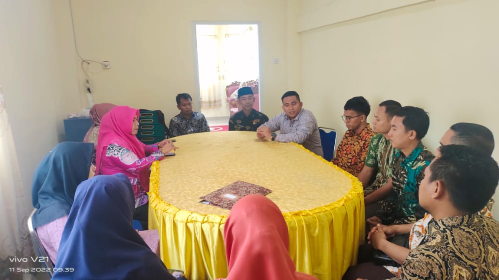 You are currently viewing Sempatkan Hadir Ditengah Tentor KSM Kemenag Langkat, Kabid Beri Apresiasi Dan Motivasi