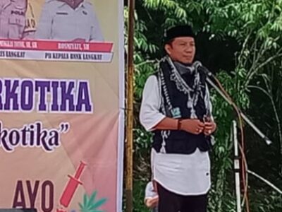 Ka. KUA Salapian Berorasi dan Pimpin Doa Pada Deklarasi Bersama Tolak Narkotika