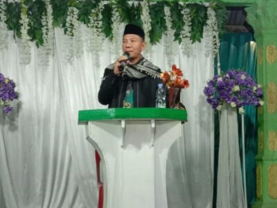 Ka. KUA Salapian Penceramah Maulid di Dusun Donosari Desa Ujung Teran Salapian