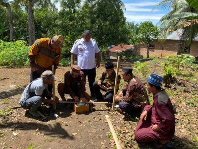 Tim Ukur Arah Kiblat Kemenag Langkat  Lakukan Pengukuran di Masjid Raya Namanjahe