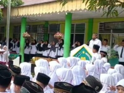 Rutin di Hari Senin, MIN 1 Langkat Gelar Upacara Bendera