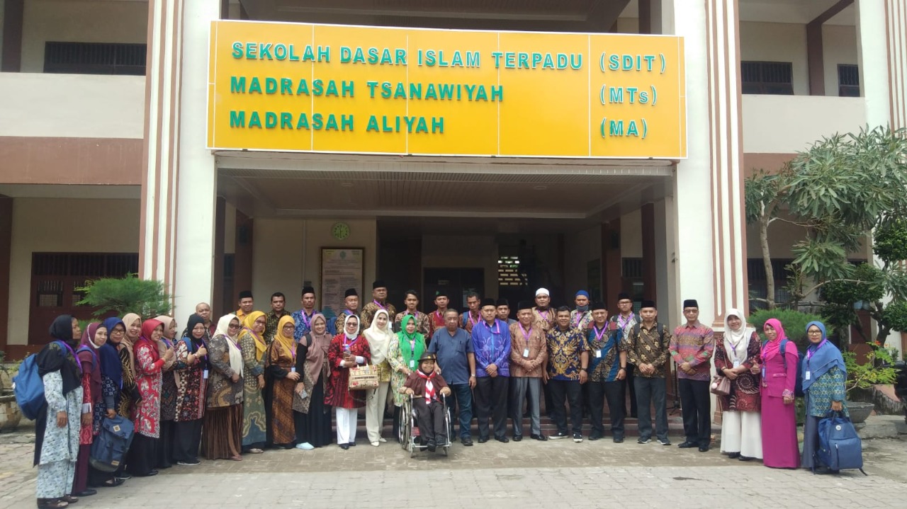 You are currently viewing Kunjungan ke Madrasah Penyelenggara Inklusif, MTsS TPI Medan