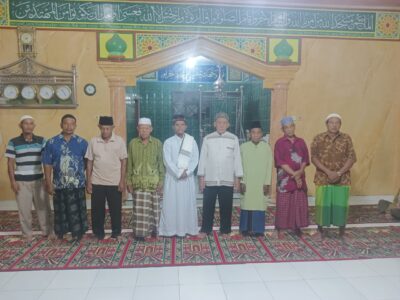 Suheri PAI KUA Wampu Berikan Penyuluhan dan Bimbingan di Masjid Nurul Falah