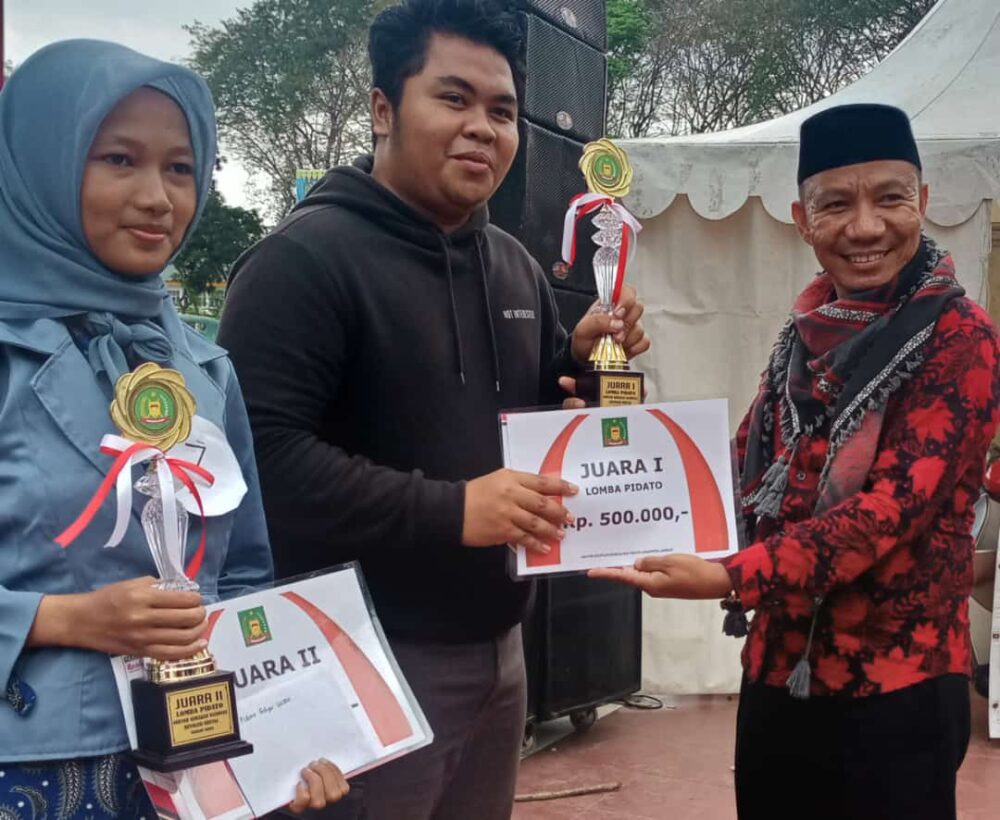 You are currently viewing Ka. KUA Salapian Juri Lomba Pidato Gebyar Gerakan Nasional Revolusi Mental