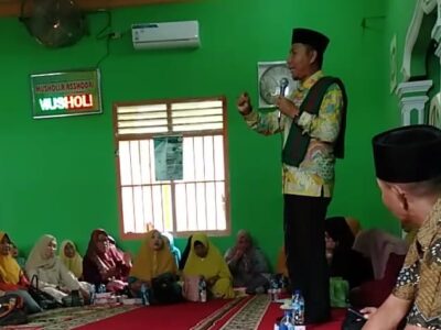 Kepala KUA Salapian Hadiri Pelantikan dan Pengajian Al Hidayah Desa Padang Cermin