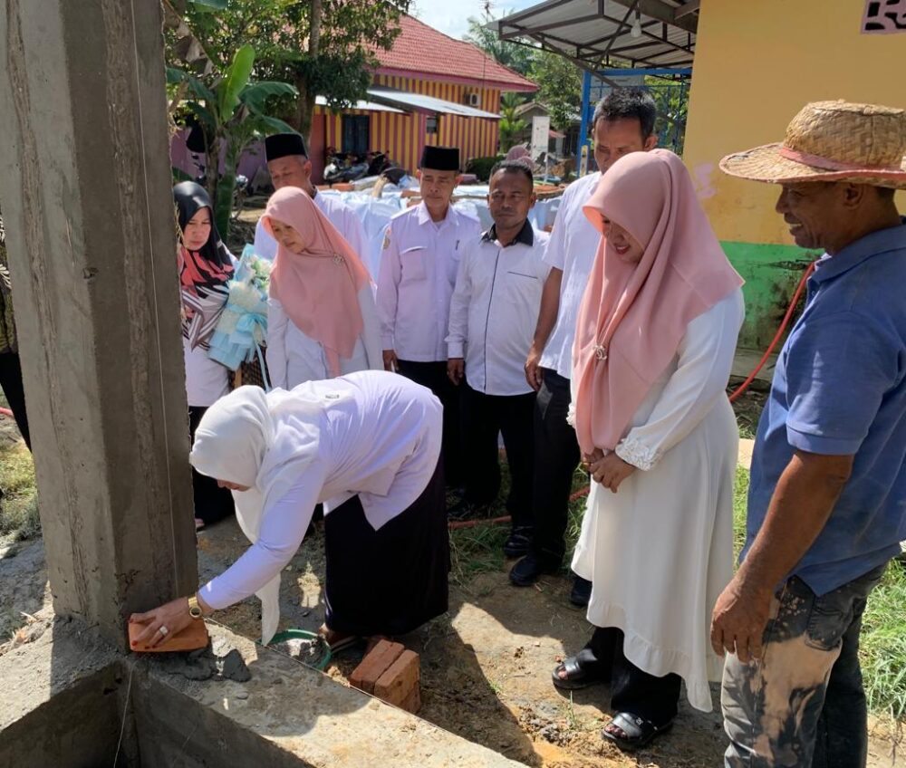 You are currently viewing Peletakan Batu Pertama, Lanjutan Pembangunan MIS Al-Barokah di Pangkalan Brandan