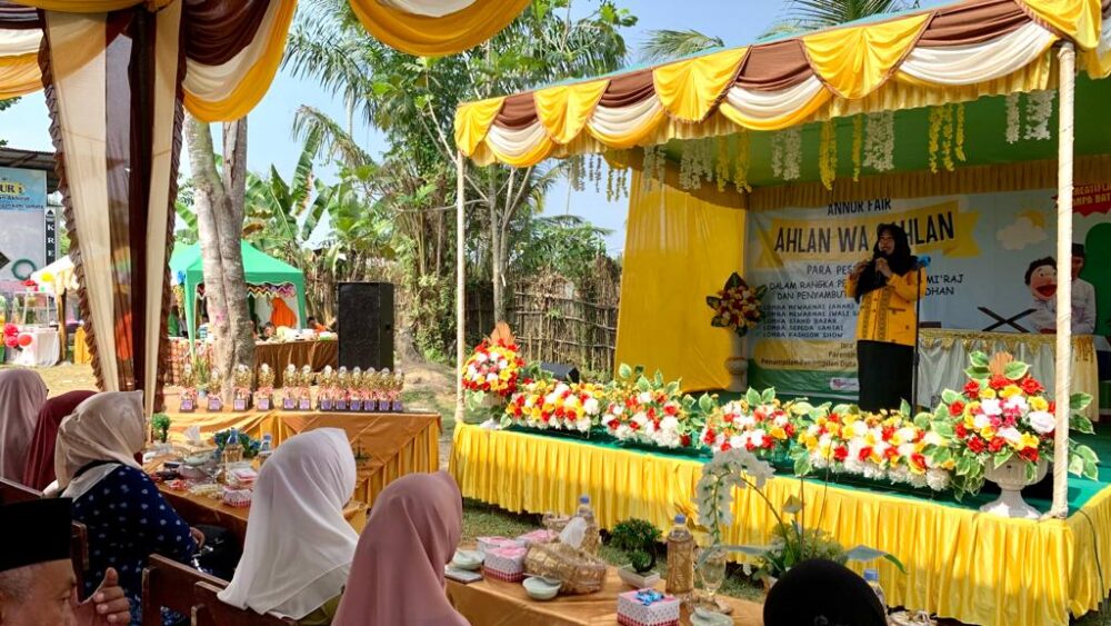 You are currently viewing Wakili Kakan Kemenag, Kasi Penmad Beri Apresiasi Acara “An-Nur Fair” Sebagai Wadah Mengembangkan Potensi Peserta Didik