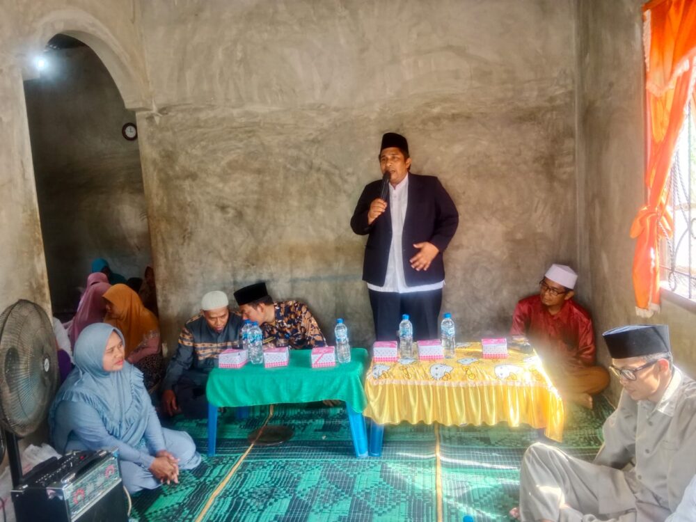 You are currently viewing Kampanye SEHATI, Kakan Kemenag Langkat Kunjungi Perwiritan Dusun Alur Hitam