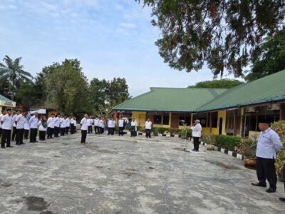 Kakan Kemenag Langkat Sampaikan Amanat pada Apel Pagi