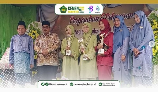 You are currently viewing Hadiri Acara Pelepasan Siswa Yayasan Jam’iyatul Chalidiyah Stabat, Kakan Harap Lanjutkan Pendidikan yang Maksimal”