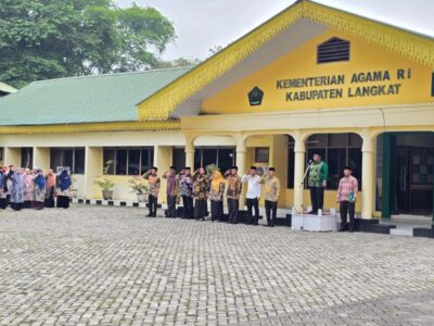 Kakan Kemenag Langkat Pimpin Apel Gabungan, Amanatkan : “Profesionalitas dalam bekerja”